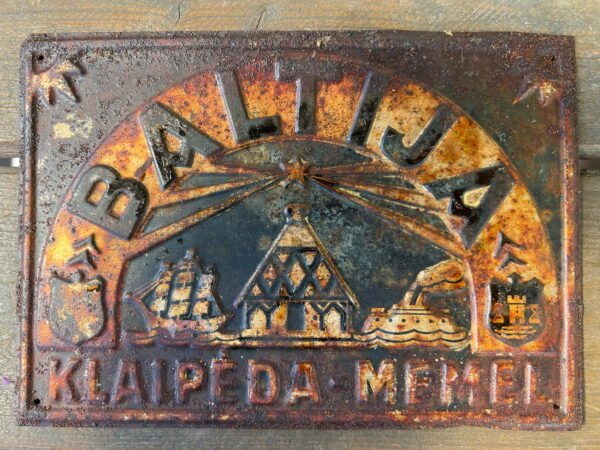Lentelė skardinė tarpukario laikų BALTIJA KLAIPĖDA-MEMEL. Originalas. Kaina 107