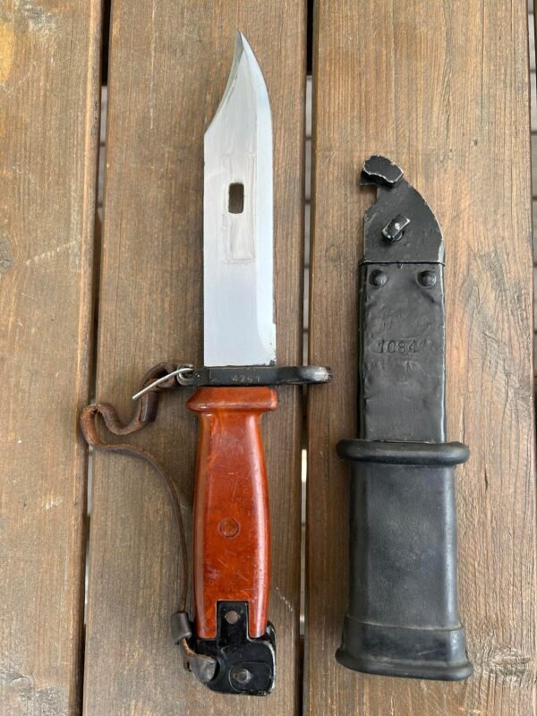 Durtuvas su makštim, dėklu Bayonet AKM, skirtas 1978 m. AKM ir AK74. Originalas. Kaina 87