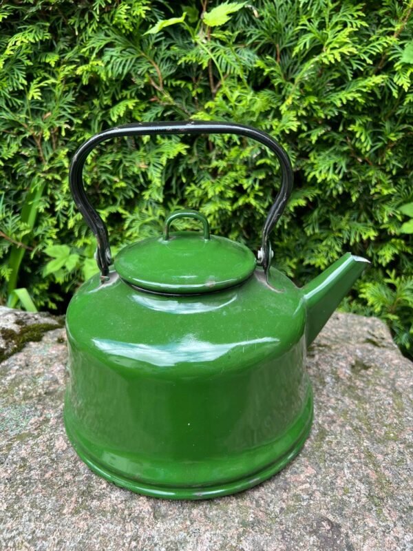 Arbatinukas emaliuotas, skardinis, sovietinis, tarybinių laikų. Tinkamas naudojimui. Kaina 53