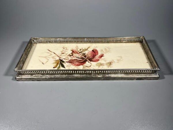 Padėkliukas antikvarinis. Keramika, glazūra. Kaina 18