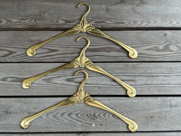 Pakaba bronzinė. 3 vnt. Kaina po 32