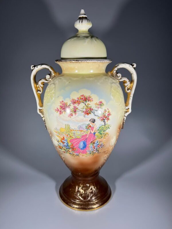Vaza su dangčiu, urna antikvarinė, fajanso, angliška. England Falcon Ware. 1920-1930 m. Kaina 148