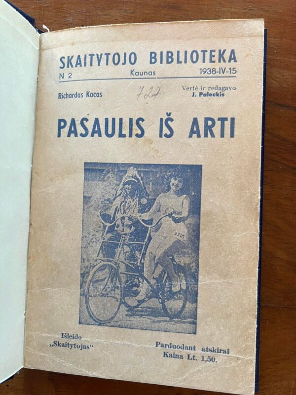 Knyga Pasaulis iš arti. R. Kacas. 1938 m. III laida. Kieti viršeliai. Kaina 26