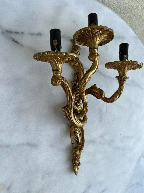 Bra, sieninis bronzinis, antikvarinis šviestuvas. Kaina 32