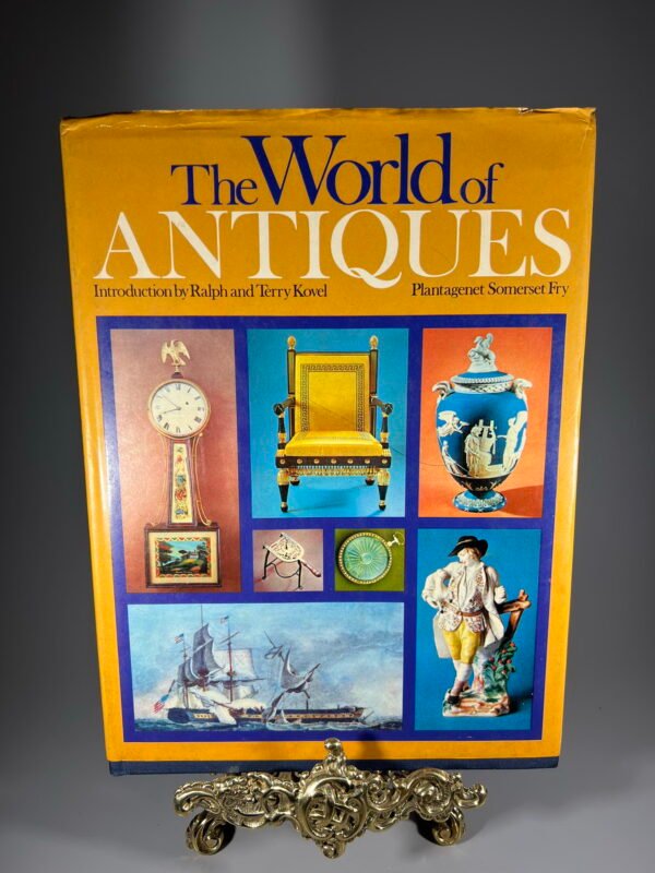 Knyga The world of Antiques. 1971 m. Kaina 23