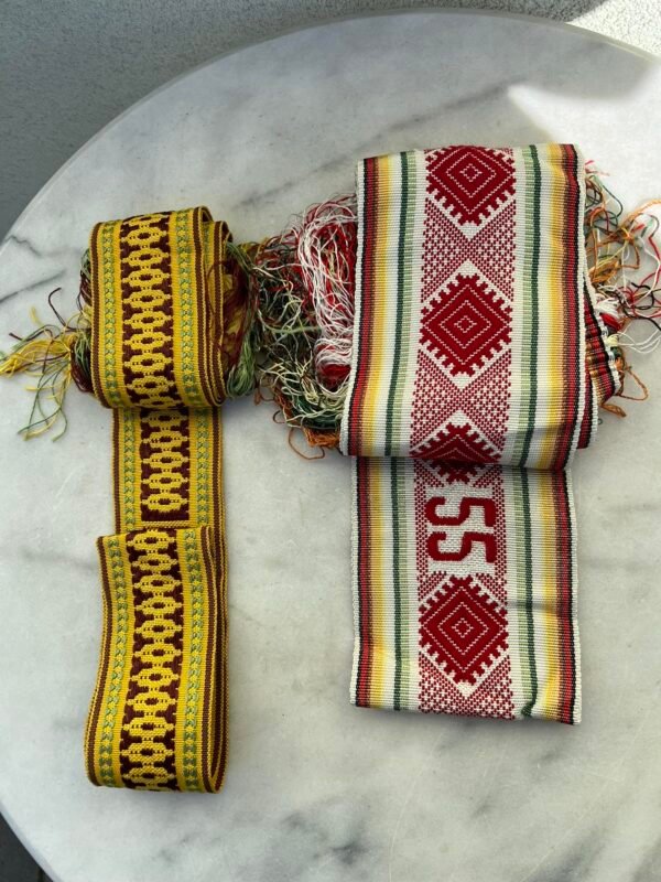 Juostos tautinės, lietuviškos. 2 vnt. Kaina po 8