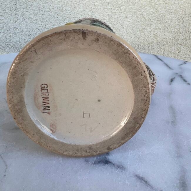 Alaus-bokalas-stikliniu-dangteliu-vokiskas-muzikantas206.jpg Alaus-bokalas-stikliniu-dangteliu-vokiskas-muzikantas206.jpg