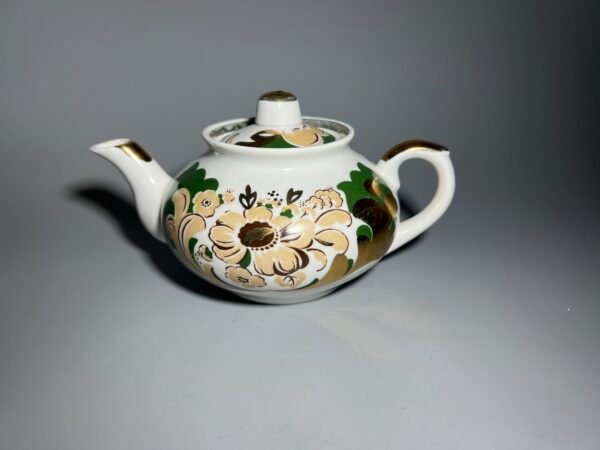 Arbatinukas porcelianinis, tapytas, sovietinis, tarybinių laikų, Dmitrovo porceliano gamykla (Verbilki), 1965-1991 m. Kaina 28