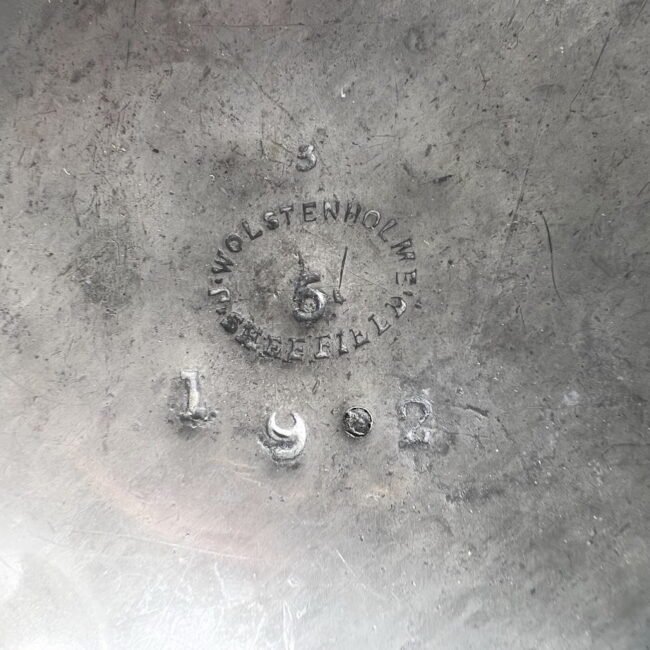 Arbatinukas-alavinis-antikvarinis-Joseph-Wolstenholme-Pewter-Sheffield-England-1824-185720m.204.jpg