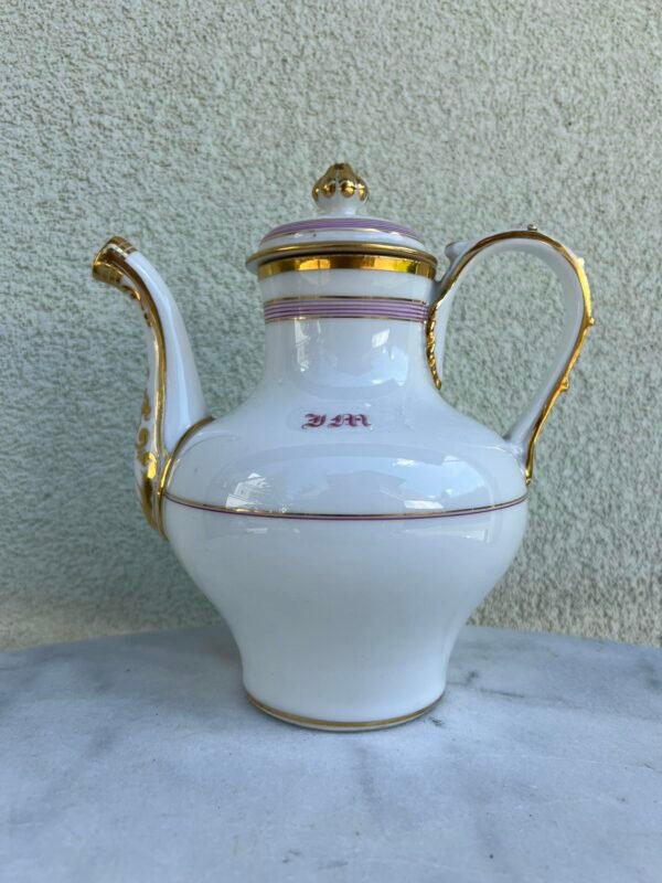 Arbatinukas, kavinukas porcelianinis, antikvarinis, prancūziškas. Inicialai I M. Kaina 53