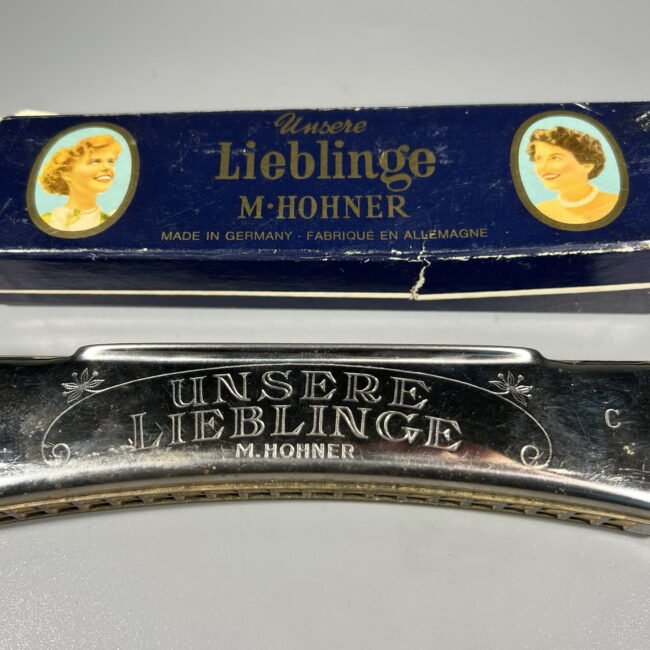 Armonikele-Hohner-dezuteje-antikvar204.jpg