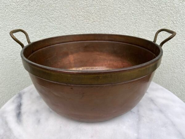 Dubuo, bliūdas varinis su rankenom. Kaina 128