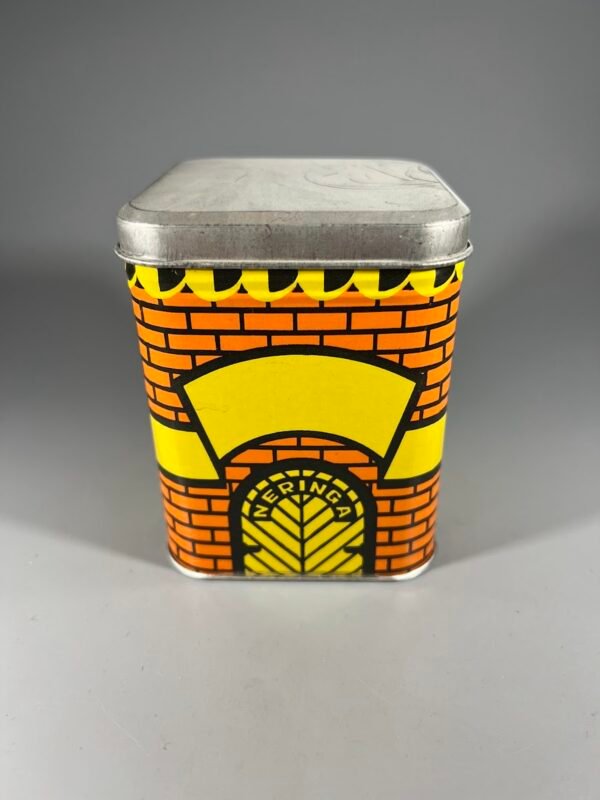 Dėžutė skardinė Neringa tarybinė, sovietinių laikų. Gamybinis susivienijimas "Neringa". Kaina 8