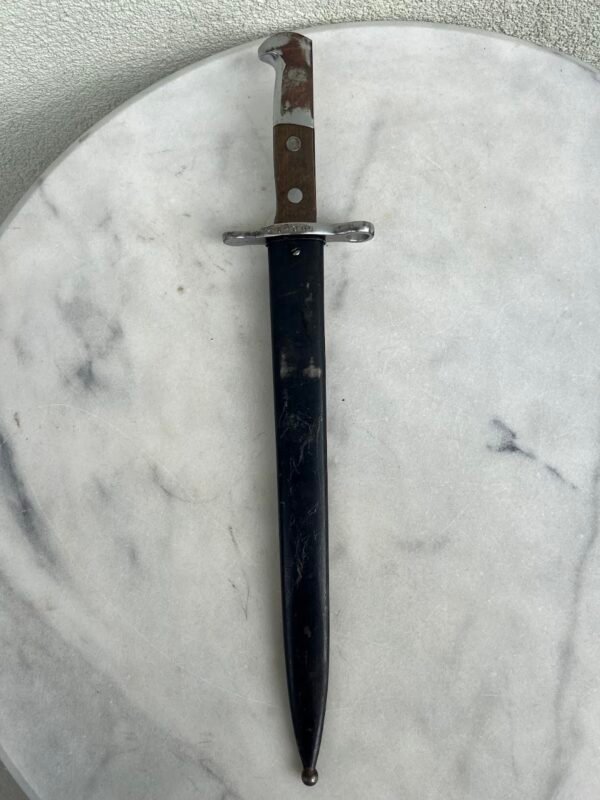 Durtuvas šveicariškas skirtas 1889 m. modelio Schmidt-Rubin šautuvui. Kaina 138