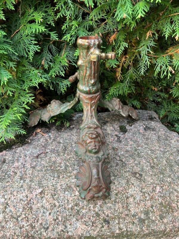 Eglės, Kalėdinės eglutės stovas ketaus, špižinis, antikvarinis, vokiškas. Kaina 118