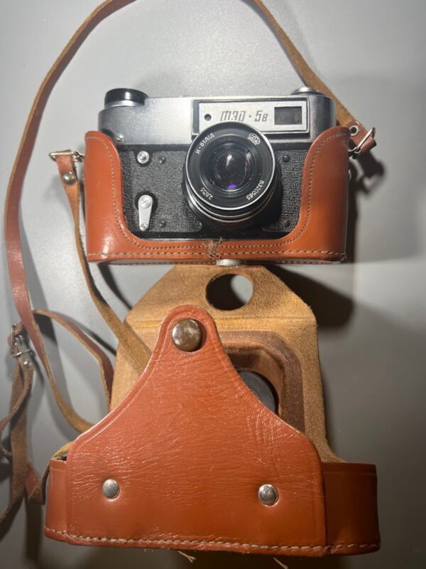 Fotoaparatas FED-5B,  ФЭД-5в sovietinis, tarybinių laikų, analoginis, (juostinis) tolimatinis. 1983 m. Kaina 58