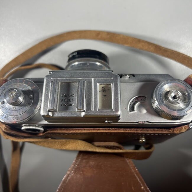 Fotoaparatas-Kiev-soviet202.jpg