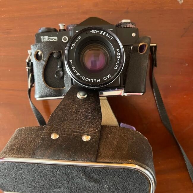 Fotoaparatas-Zenit2012sd-soviet201.jpg