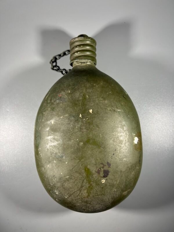 Gertuvė kariška, sovietinė, tarybinių laikų. 1950 m. Kaina 26