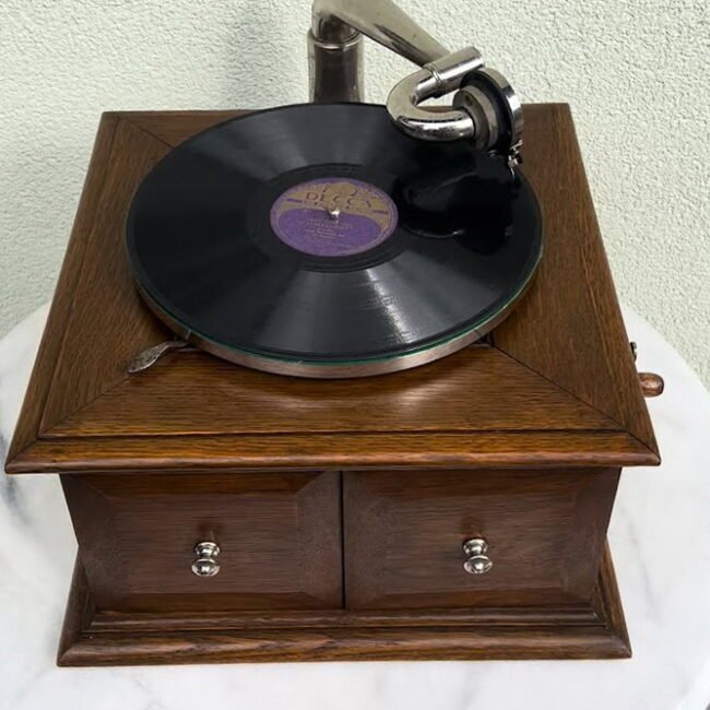 Gramofonas-patefonas-antikvarinis-HMV-Victrola-1908-191020m.202.jpg