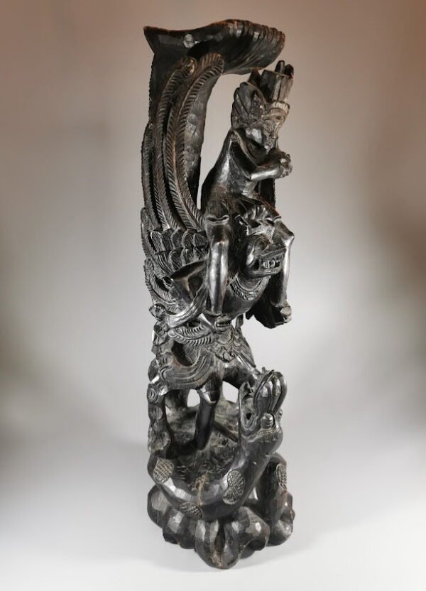 Statulėlė, figūrėlė medinė, drožinėta, religinė. Indonezija. Kaina 128