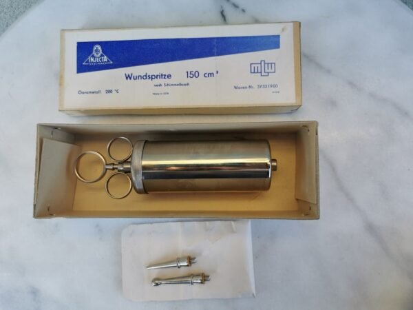 Švirkštas didelis, Wundspritze 150 kub. cm. Made in GDR. 3 vnt. Kaina po 22