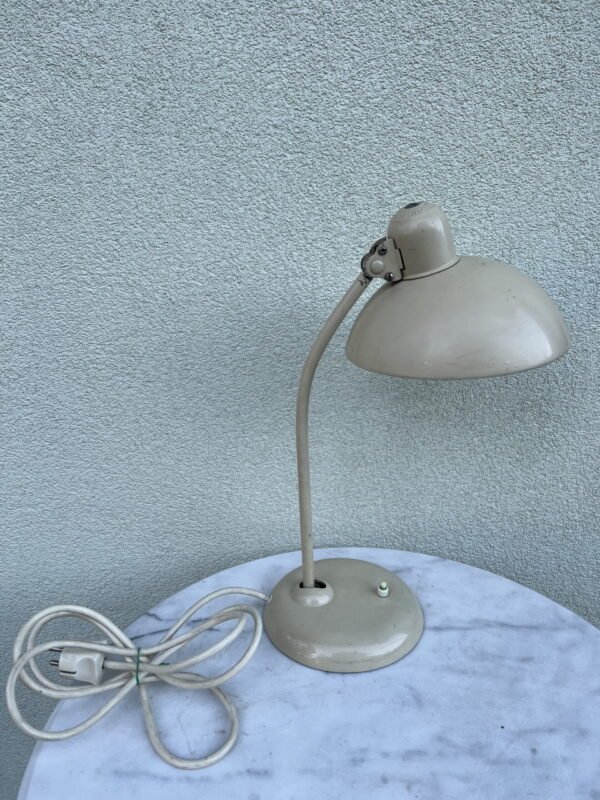 Lempa stalinė Bauhaus, Industrial stiliaus 6556 Table Lamp by Christian Dell for Kaiser Idell / Kaiser Leuchten, 1930s. Veikianti. Kaina 287