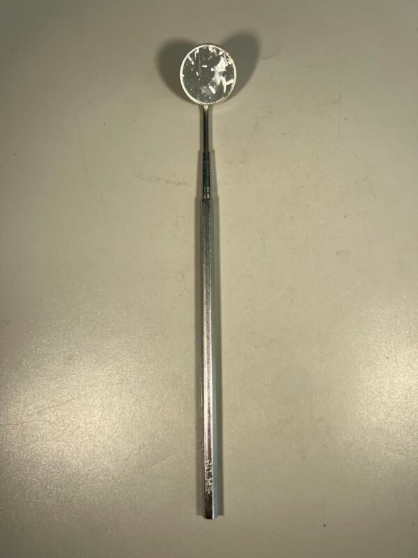 Stomatologo, odontologo veidrodėlis, vintažinis, nerūdijančio plieno. Kaina 6