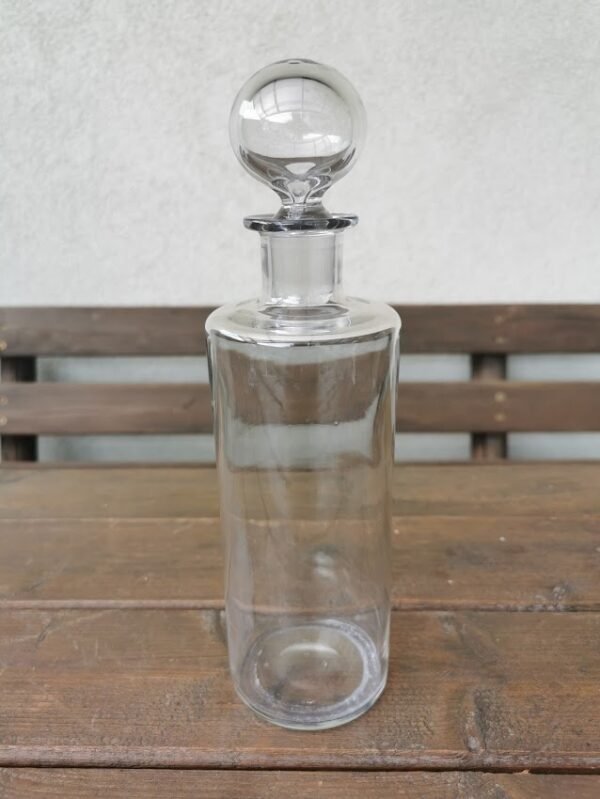 Grafinas stiklinis. Kaina 33