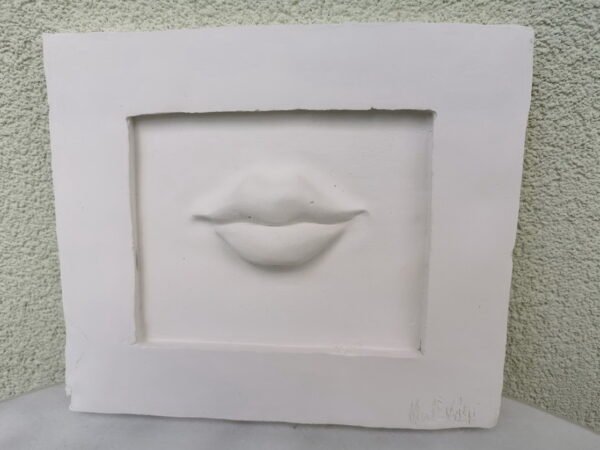 Bareljefas gipsinis Lūpos. Nicole Vider. Kaina 23