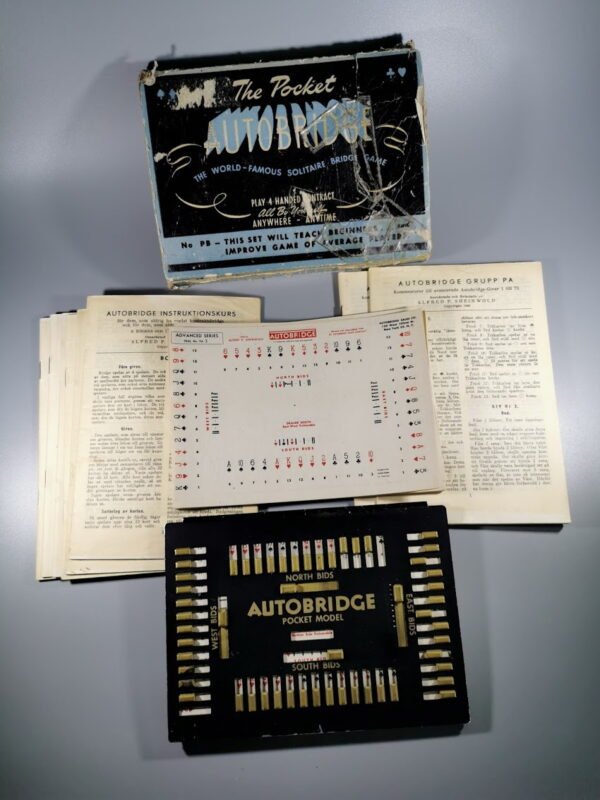 Žaidimas kortų vintažinis The pocket autobridge. Kaina 12