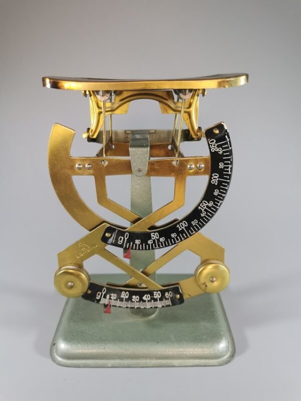 Svarstyklės pašto antikvarinės. Bilateral. Kaina 36