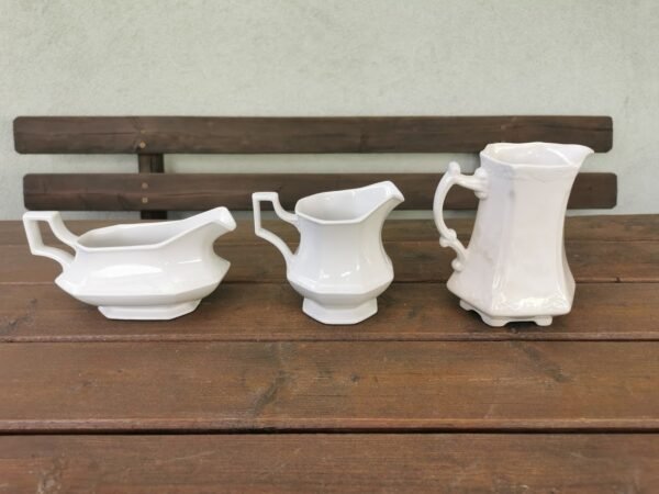 Indai fajanso antikvariniai. Anglija. Ąsotėliai 3 vnt. Kaina po 16