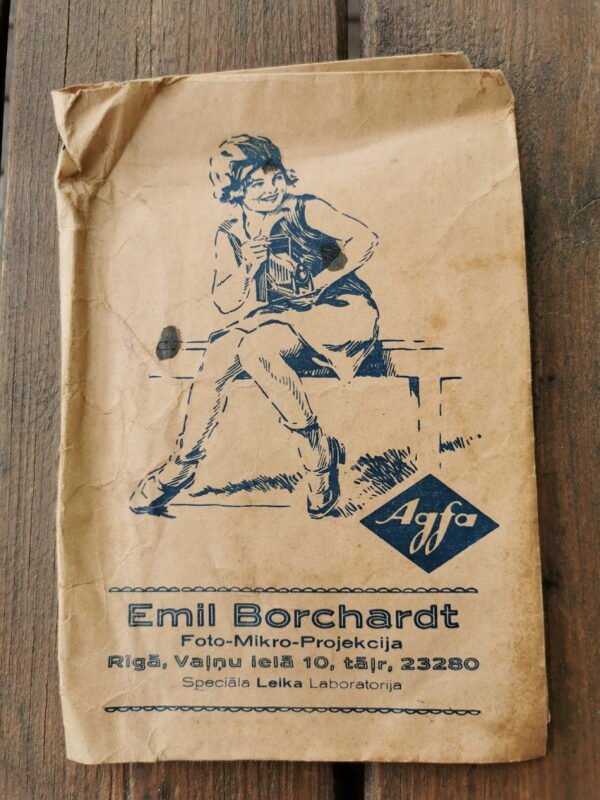 Nuotraukų dėklas tarpukario laikų. Kaina 13