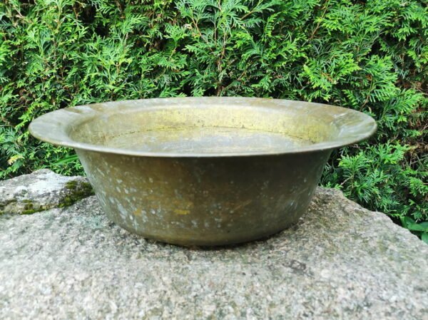 Dubuo (bliūdas) žalvarinis, tarybinių laikų. Tvirtas. Kaina 78