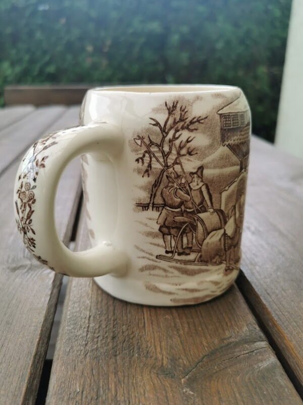 Puodelis, bokalas Gustaf Wasa, antikvarinis, fajanso. Kaina 17