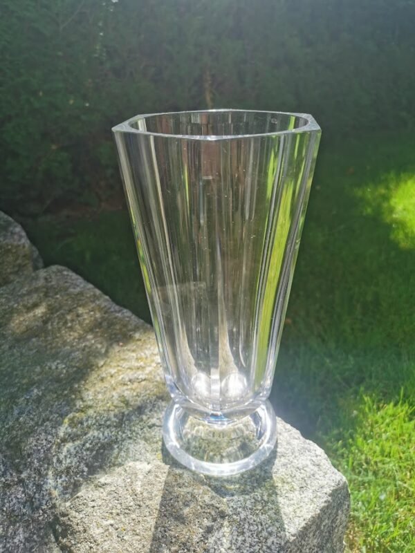 Vaza krištolinė, antikvarinė, Art Deco stiliaus. Kaina 73