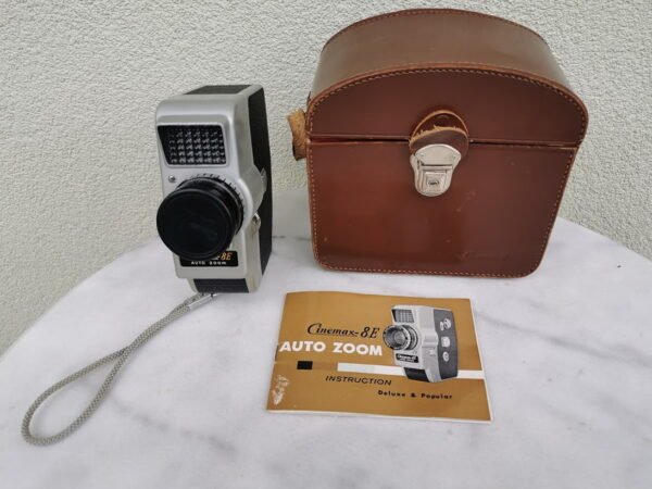 Foto kamera Cinemax 8E Auto Zoom 8MM Movie Camera originaliame dėkle su intrukcija. Apie 1960 m. Kaina 53