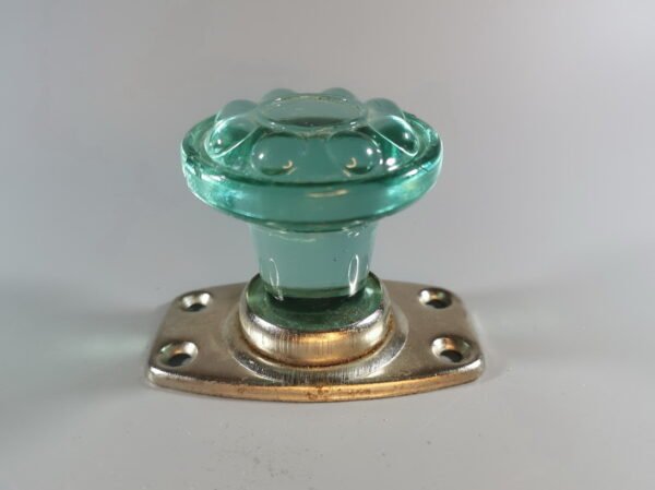 Rankena stiklinė, antikvarinė. Kaina 28