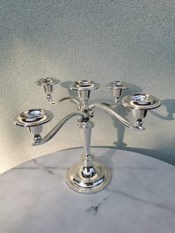 Žvakidė penkių šakų metalinė. Kaina 36