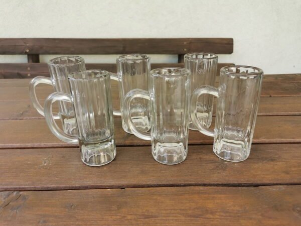 Bokalai, bokalas antikvarinis alui, vynui ar pan. tarpukario laikų, laikotarpio. 20 vnt. Reljefinis užrašas 0,1 l. Kaina po 33