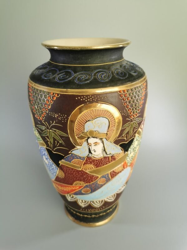 Vaza Satsuma porcelianinė, japoniška, antikvarinė, Kaina 53