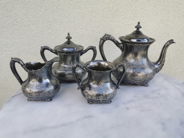 Komplektas antikvarinis, sidabruotas. Homan Manufacturing Company. Cincinattati. OH. 1901 m. Kaina 132