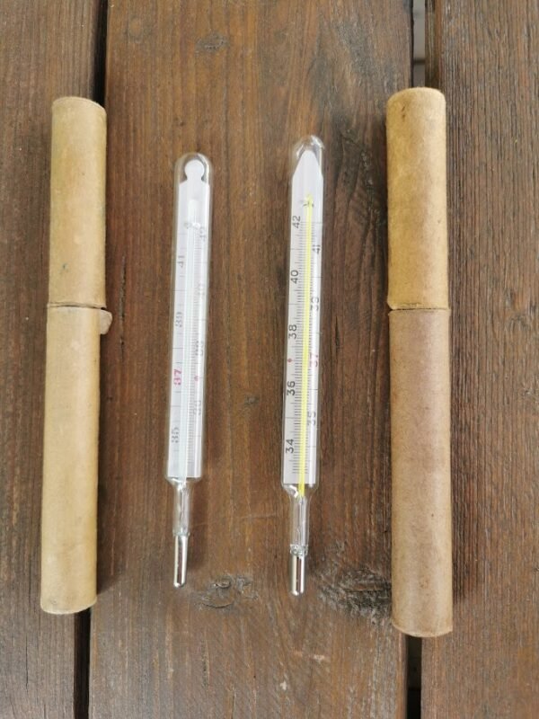 Termometrai mediciniai, tarybinių laikų. Parduodami kolekciniais tikslais. Kaina po 8