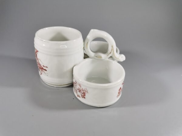 Prieskoninė antikvarinė, porcelianinė. Kaina 26