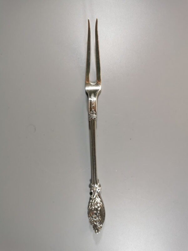 Sidabrinė šakutė, antikvarinė. 34 g. Kaina 78