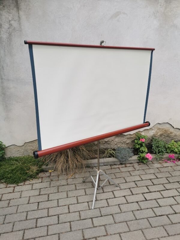 Ekranas suskleidžiamas su stovu sovietinis, tarybinių laikų. Kaina 57