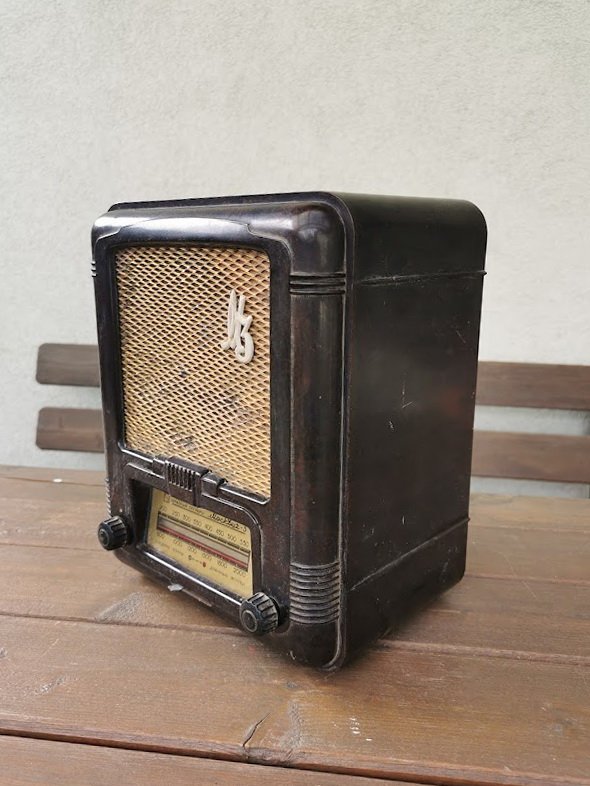 Radija Moskvich-3, Москвичь 3, tarybinė, 1954 m. Gamintojas: Maskvos valstybinė gamykla "Raudonasis Spalis". Netikrinta. Kaina 107