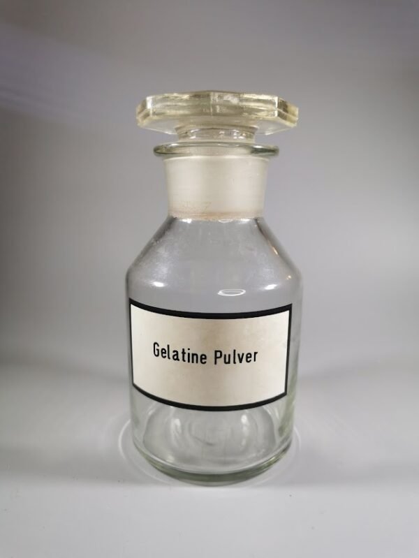 Buteliukas vaistinės antikvarinis. Kaina 23