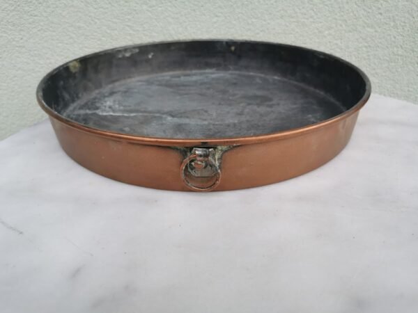 Indas, dubuo kaltinis, antikvarinis, apvalus, didelio skersmens. Kaina 43